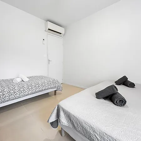 Апартаменты Evasion Douce En Centre-ville De St-raphael Сен-Рафаэль