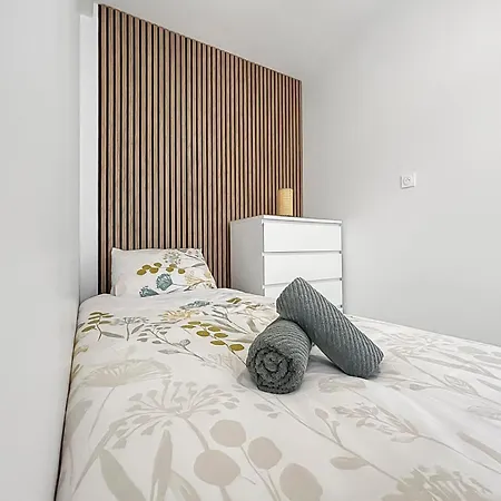 Апартаменты Evasion Douce En Centre-ville De St-raphael Сен-Рафаэль