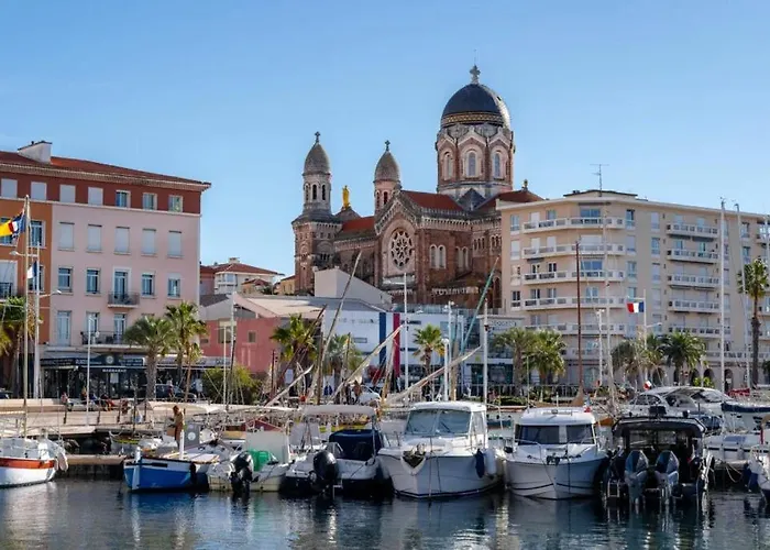 Evasion Douce En Centre-ville De St-raphael Apartment *